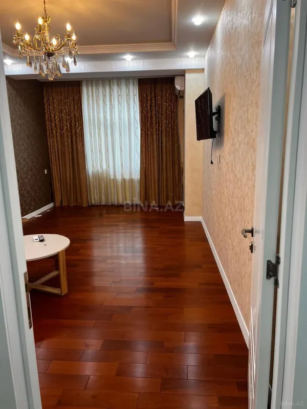 Kirayə verilir 3 otaqlı mənzil 100 m²