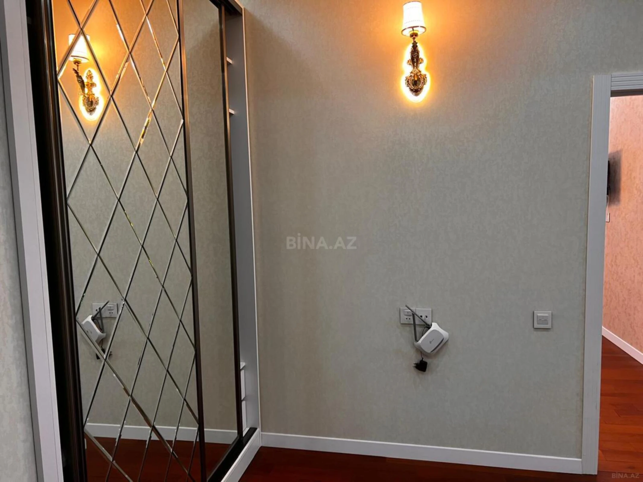 Kirayə verilir 3 otaqlı mənzil 100 m²