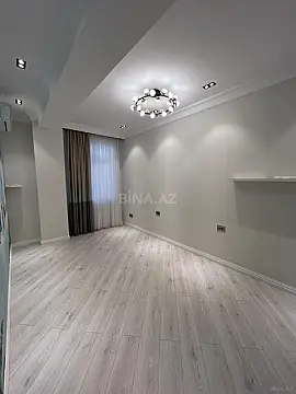 Satılır 3 otaqlı mənzil 136 m²