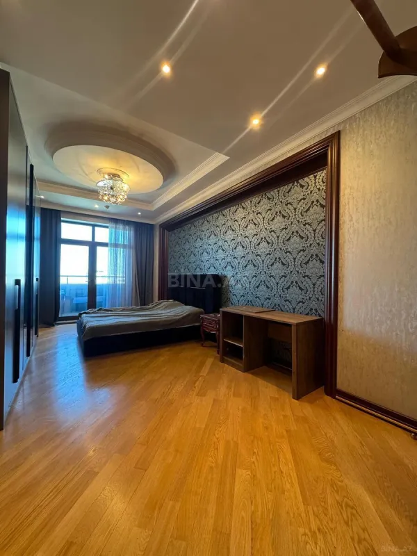 Kirayə verilir 3 otaqlı mənzil 220 m²