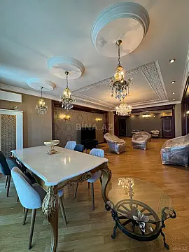 Kirayə verilir 3 otaqlı mənzil 220 m²