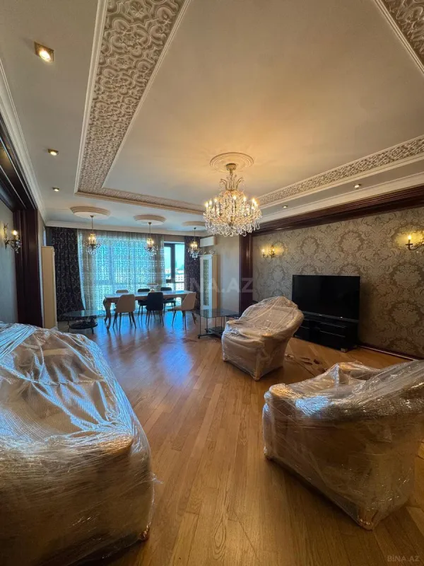 Kirayə verilir 3 otaqlı mənzil 220 m²