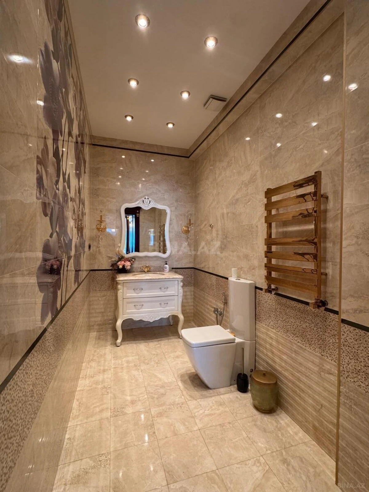 Kirayə verilir 3 otaqlı mənzil 220 m²