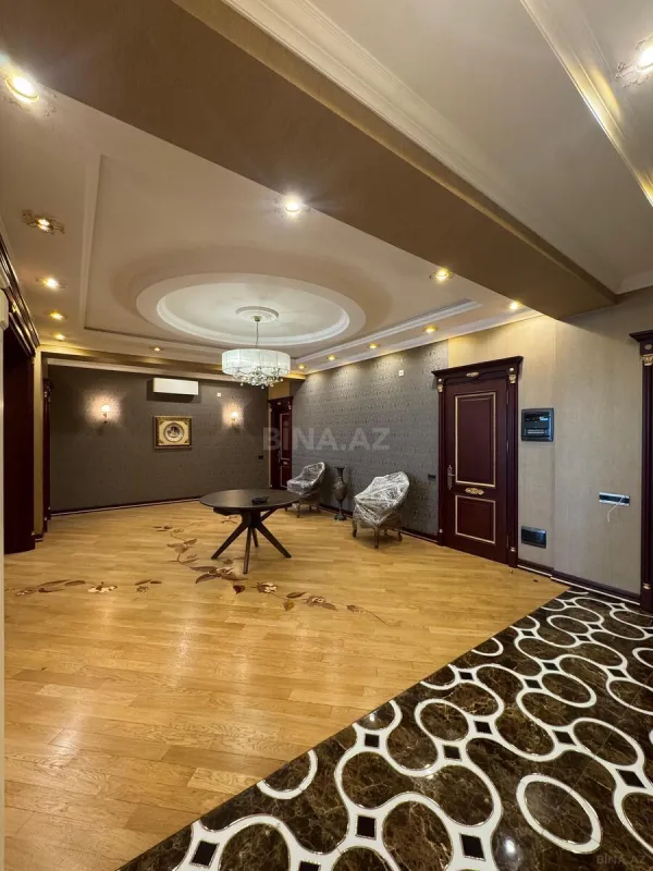 Kirayə verilir 3 otaqlı mənzil 220 m²