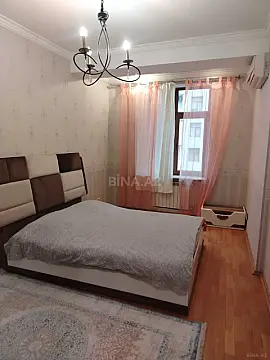 Kirayə verilir 3 otaqlı mənzil 145 m²