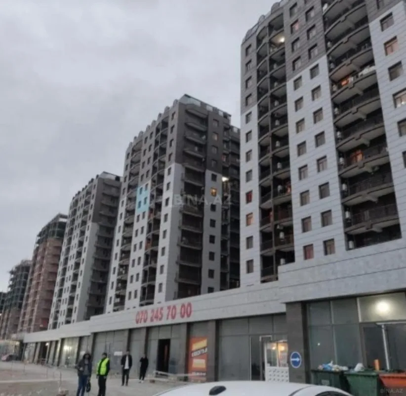 Kirayə verilir 2 otaqlı mənzil 77 m²