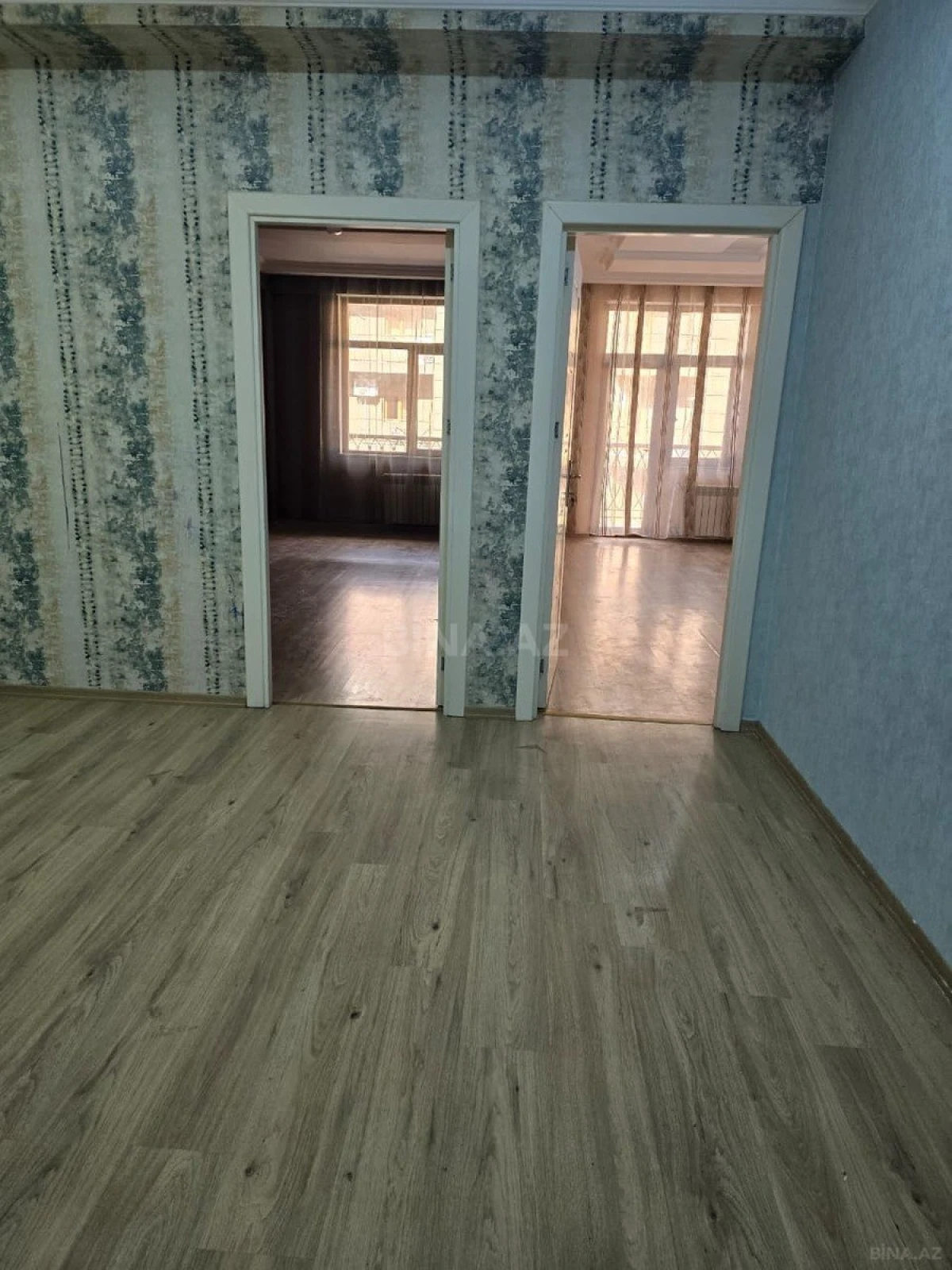 Kirayə verilir 2 otaqlı mənzil 77 m²