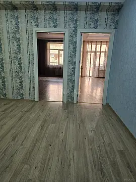 Kirayə verilir 2 otaqlı mənzil 77 m²