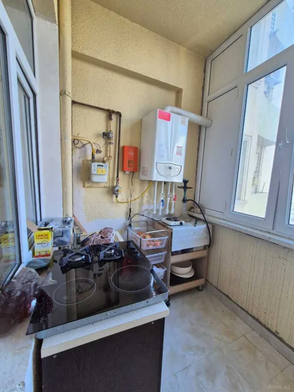 Satılır 3 otaqlı mənzil 145 m²