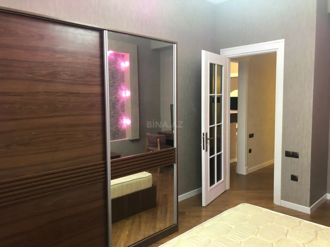 Kirayə verilir 3 otaqlı mənzil 88 m²