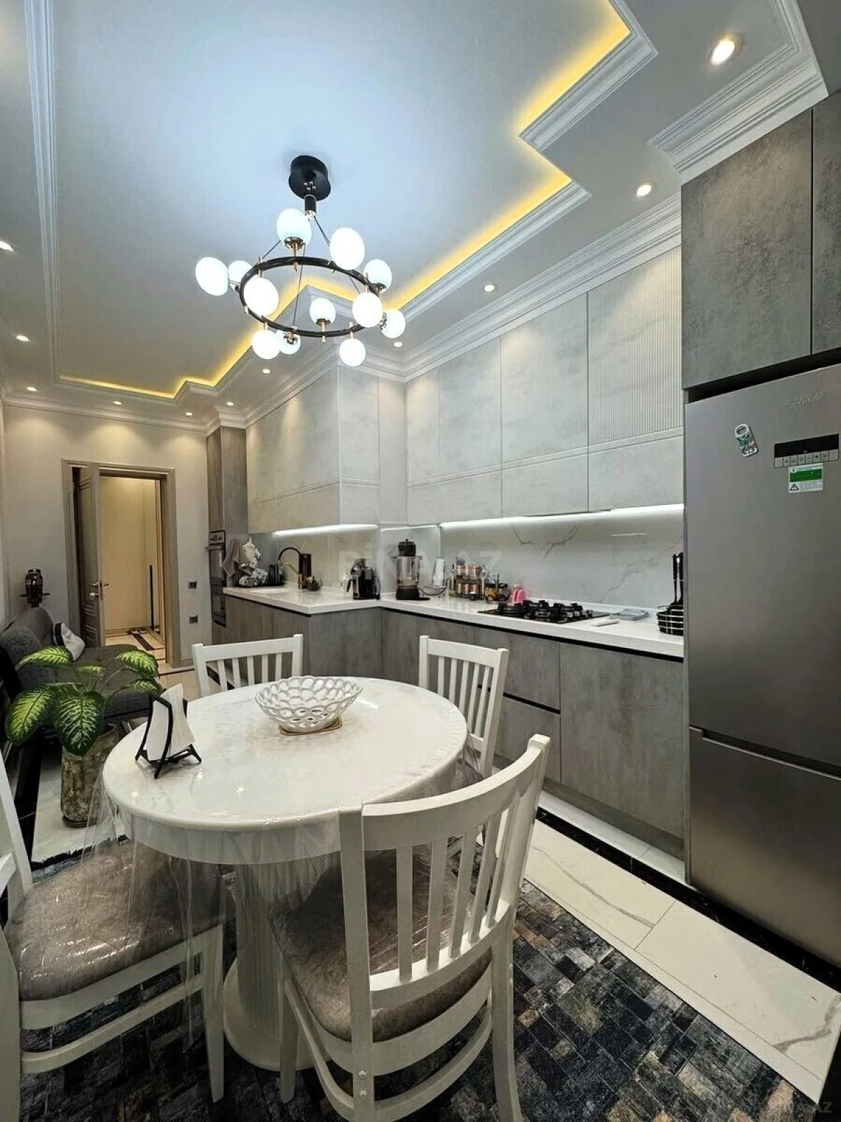 Satılır 3 otaqlı mənzil 125 m²