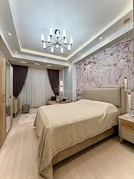 Satılır 3 otaqlı mənzil 125 m²