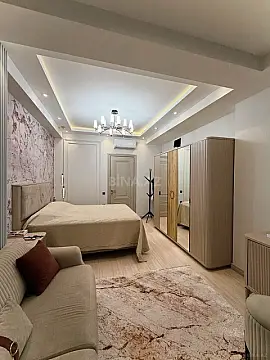 Satılır 3 otaqlı mənzil 125 m²
