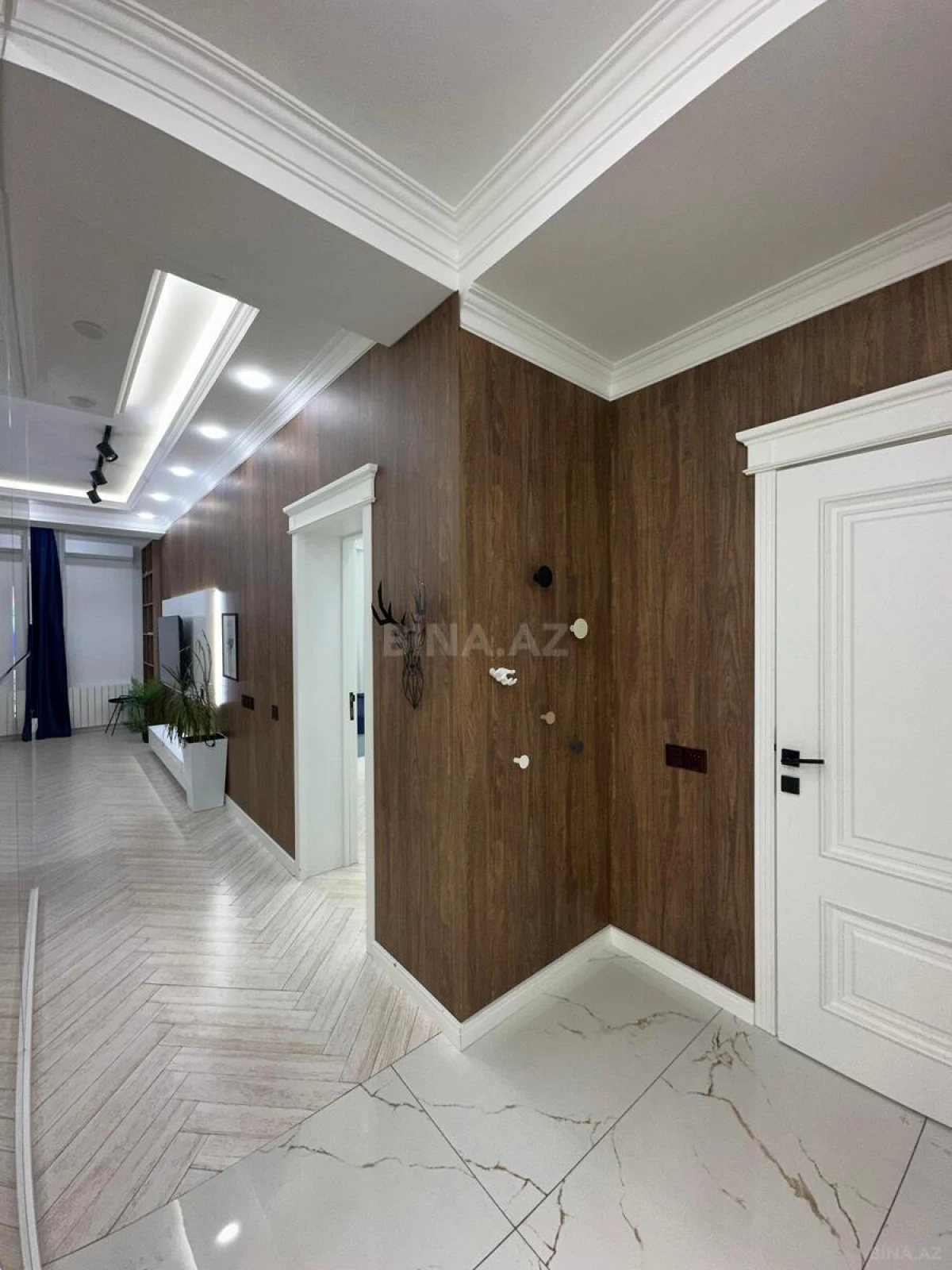 Kirayə verilir 3 otaqlı mənzil 99 m²