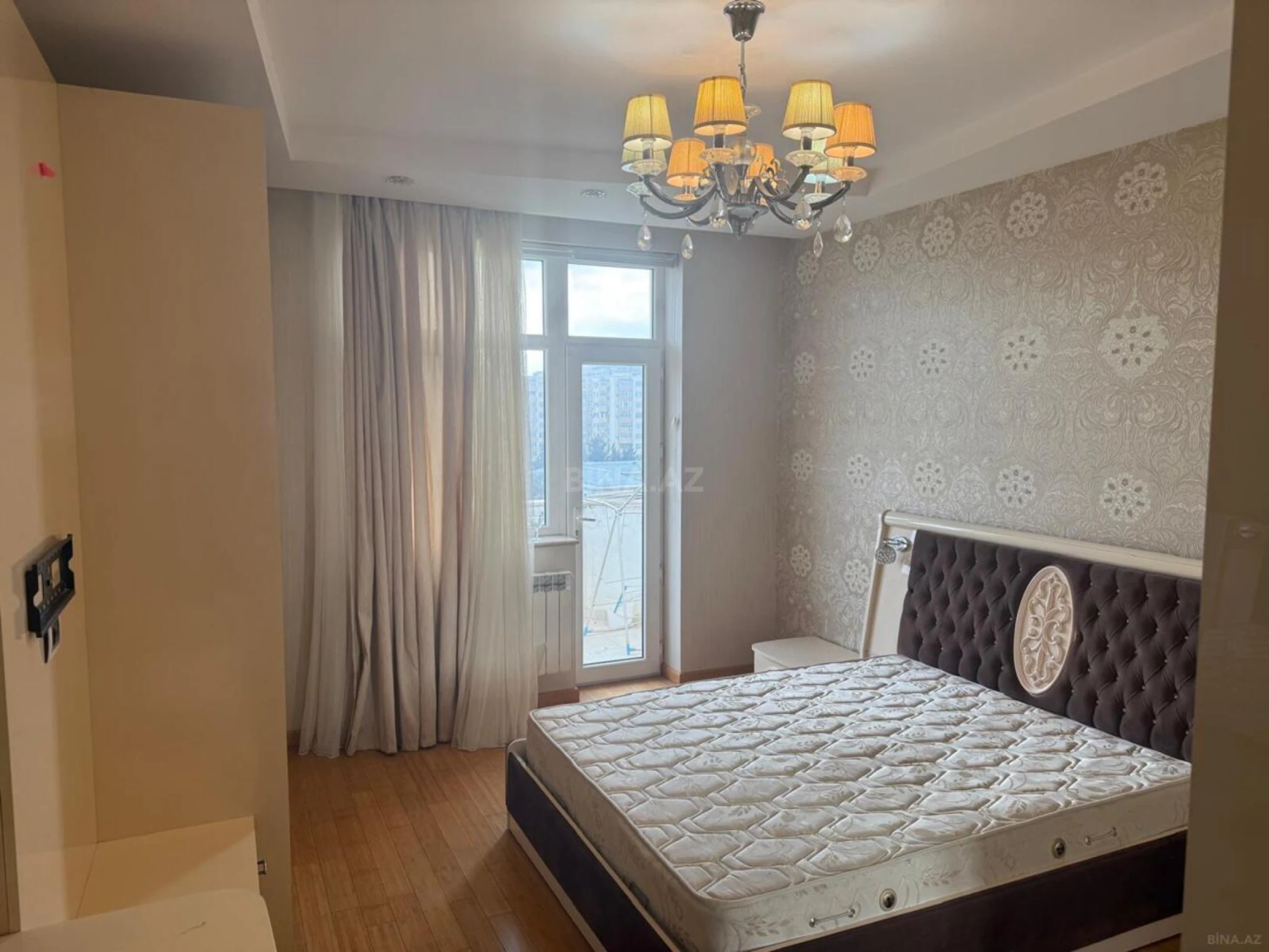 Kirayə verilir 2 otaqlı mənzil 85 m²
