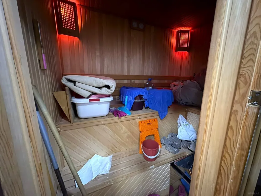 Satılır 4 otaqlı mənzil 224 m²