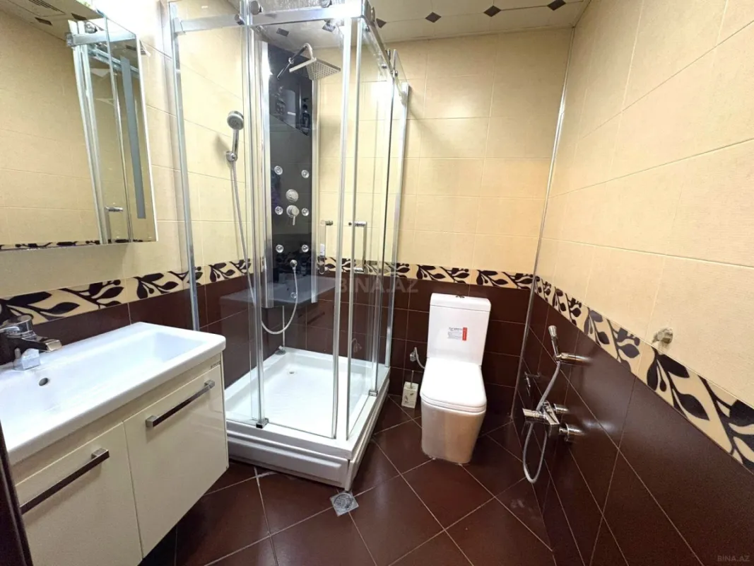 Satılır 4 otaqlı mənzil 224 m²