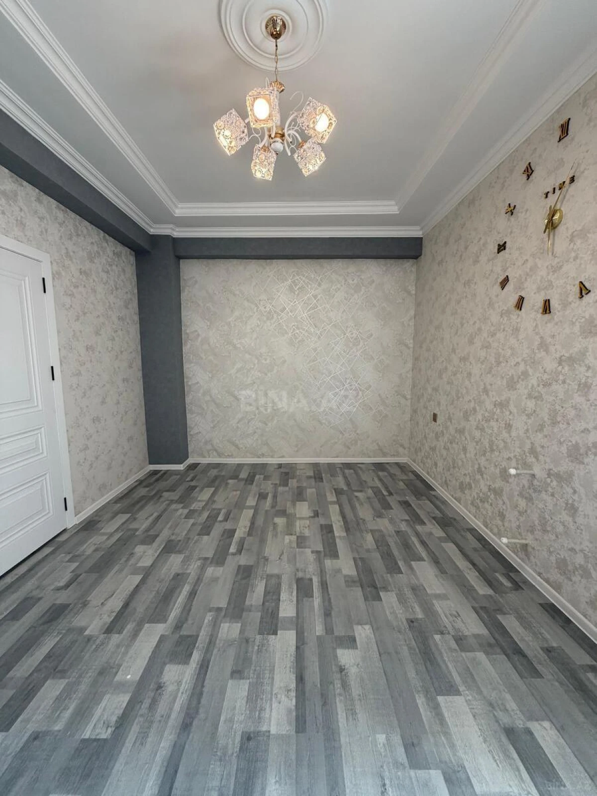 Satılır 2 otaqlı mənzil 43 m²