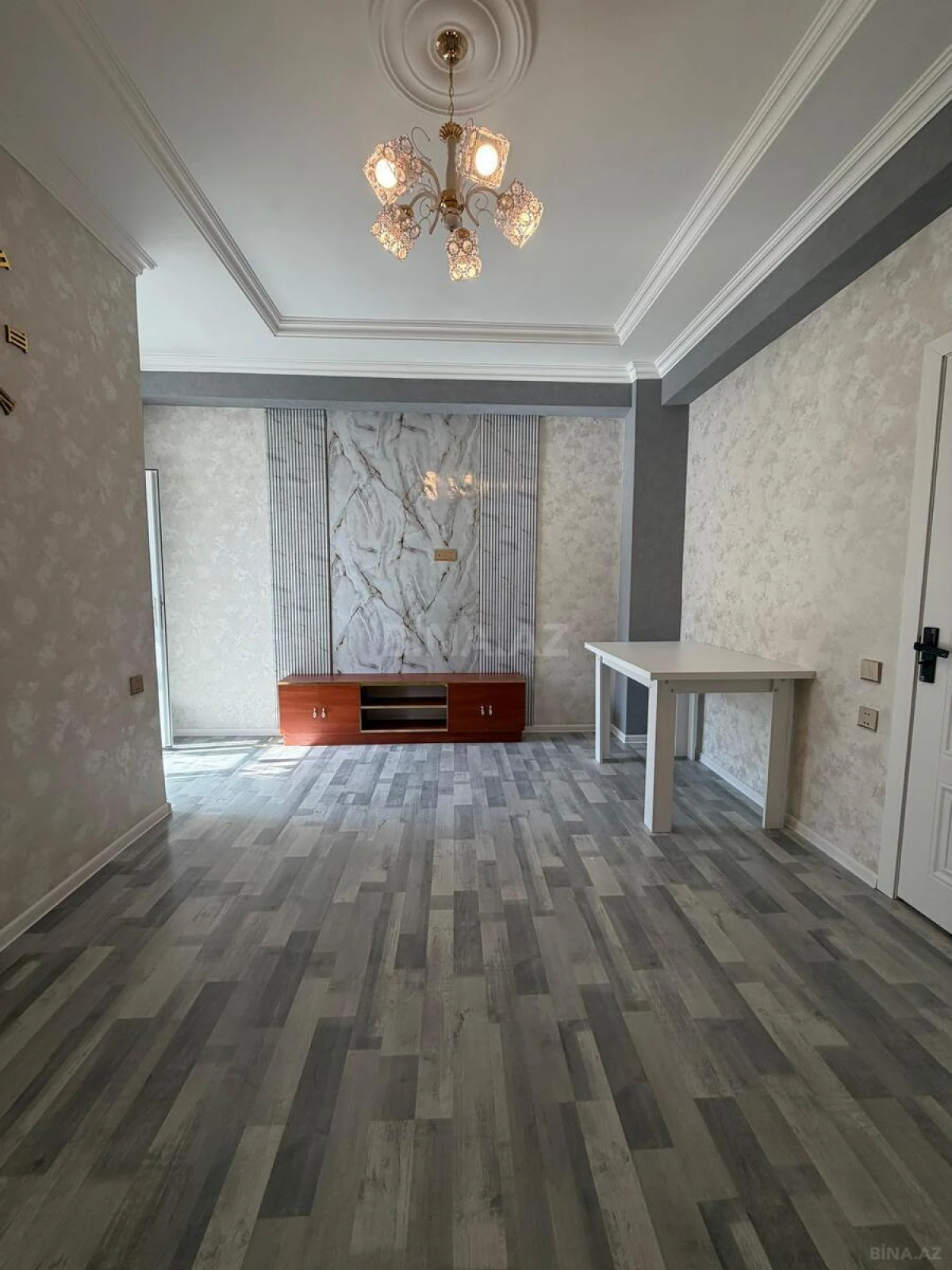 Satılır 2 otaqlı mənzil 43 m²