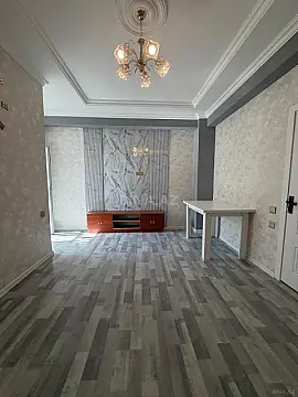 Satılır 2 otaqlı mənzil 43 m²