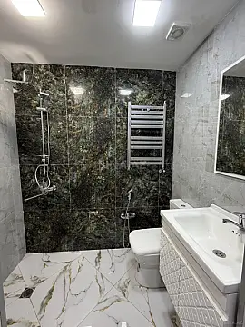 Satılır 2 otaqlı mənzil 43 m²