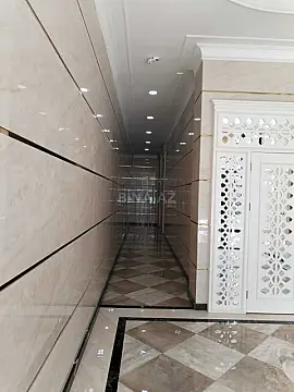 Satılır 3 otaqlı mənzil 142 m²