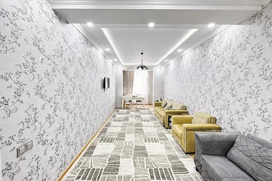 Satılır 2 otaqlı mənzil 104 m²