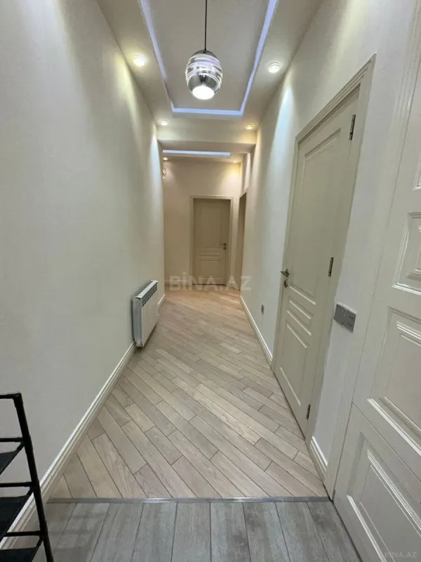 Kirayə verilir 3 otaqlı mənzil 105 m²
