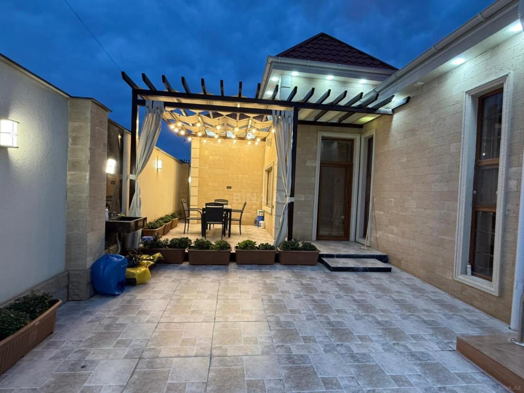 Satılır 3 otaqlı həyət evi 130 m²