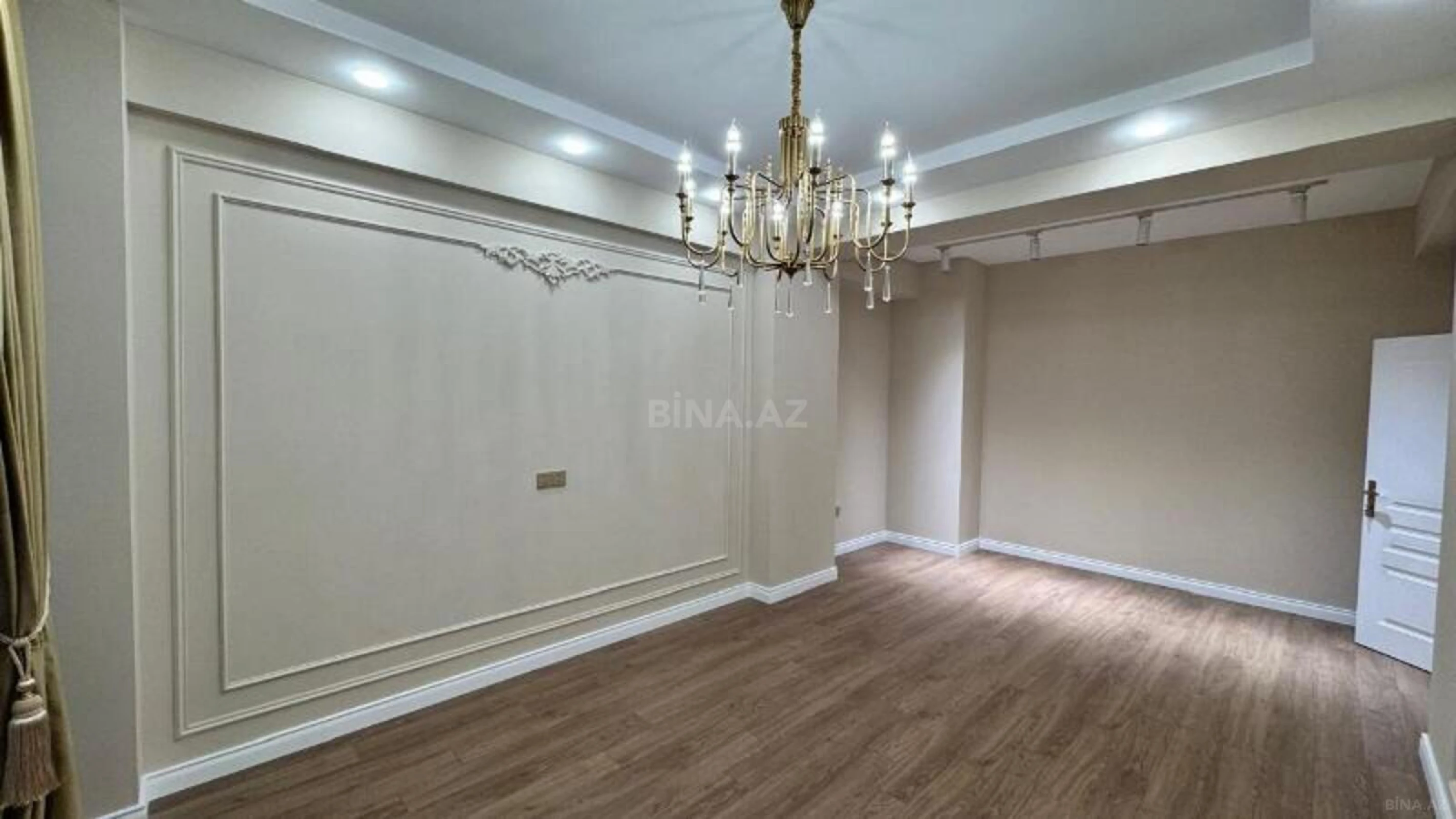 Satılır 2 otaqlı mənzil 77 m²