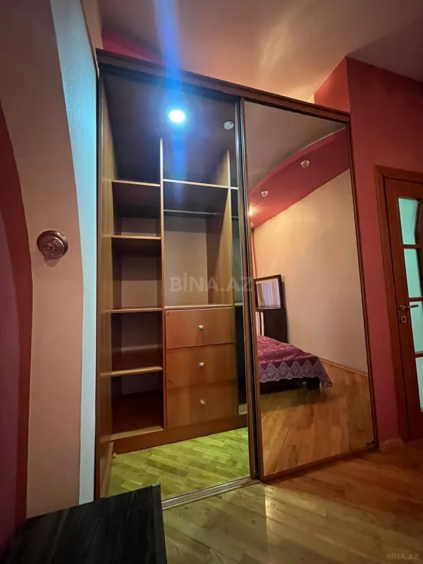 Kirayə verilir 3 otaqlı mənzil 130 m²
