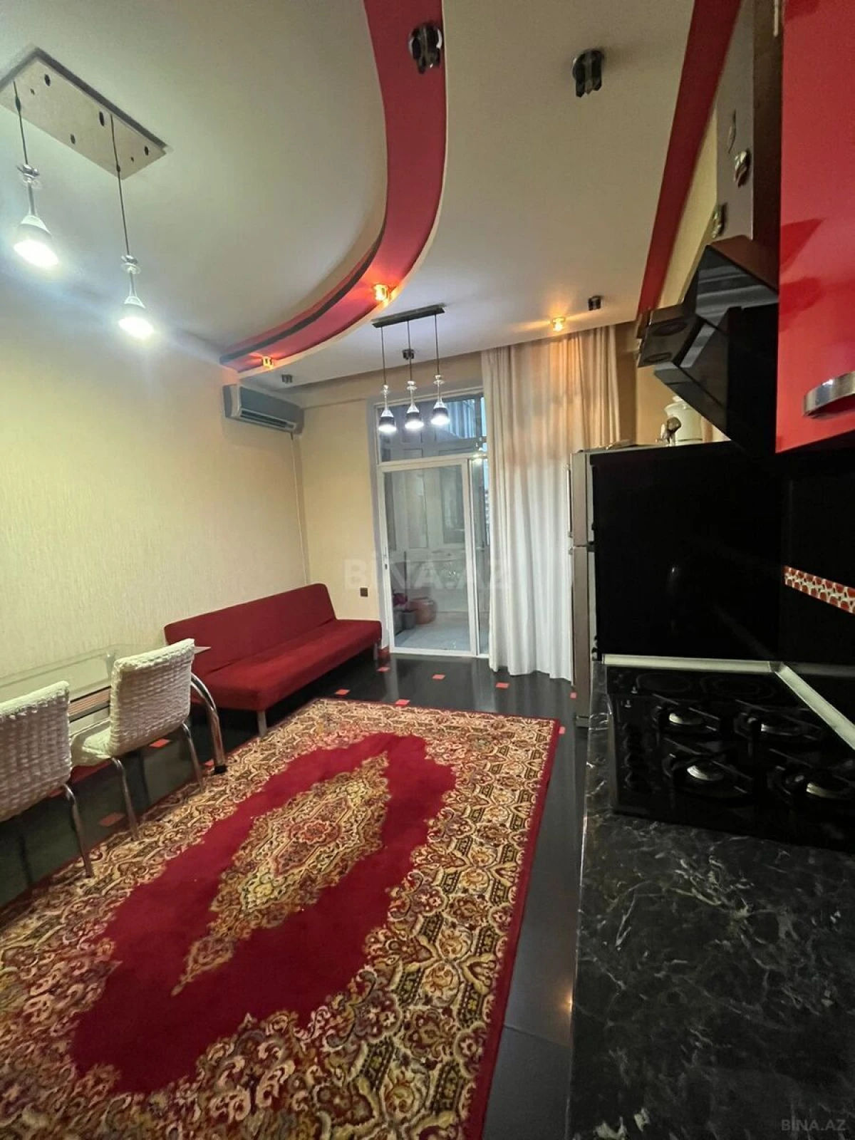 Kirayə verilir 3 otaqlı mənzil 130 m²