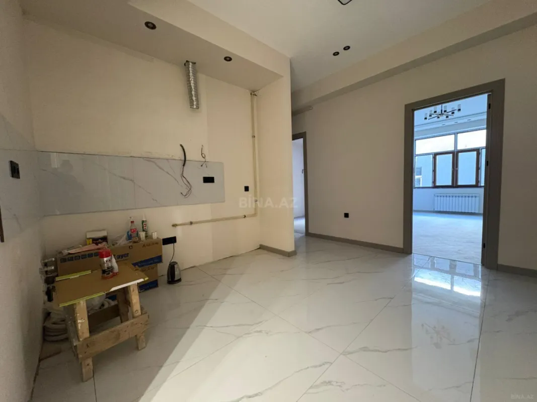 Satılır 2 otaqlı mənzil 70 m²