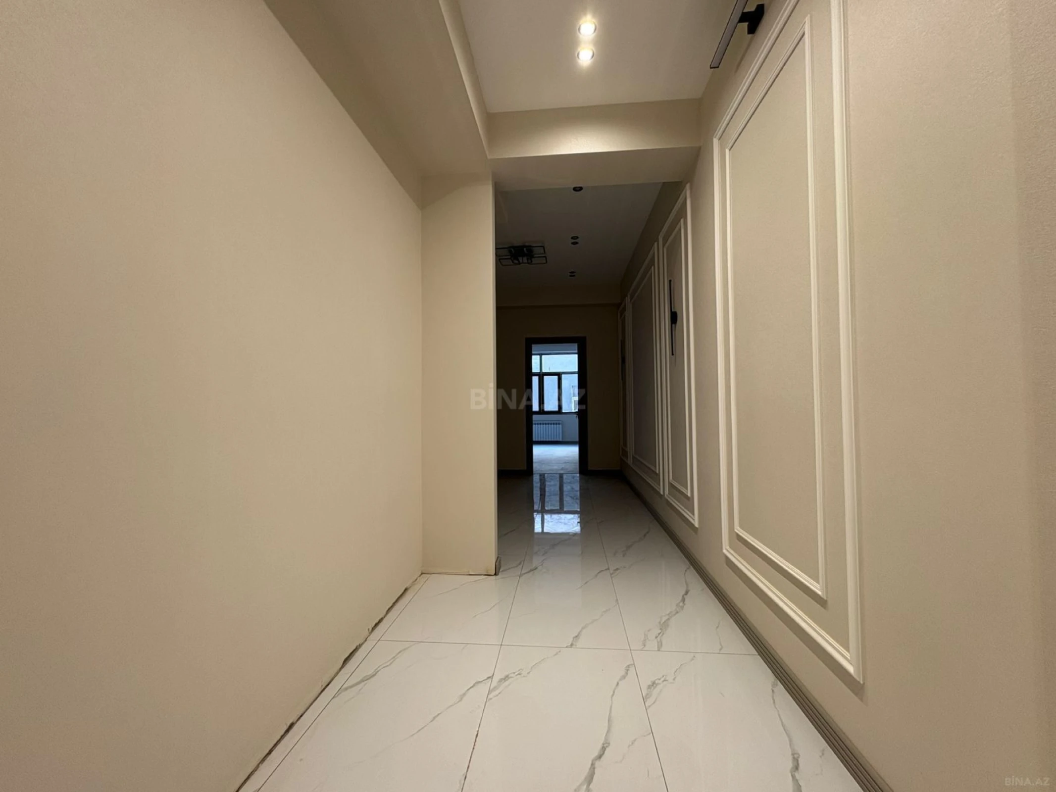 Satılır 2 otaqlı mənzil 70 m²