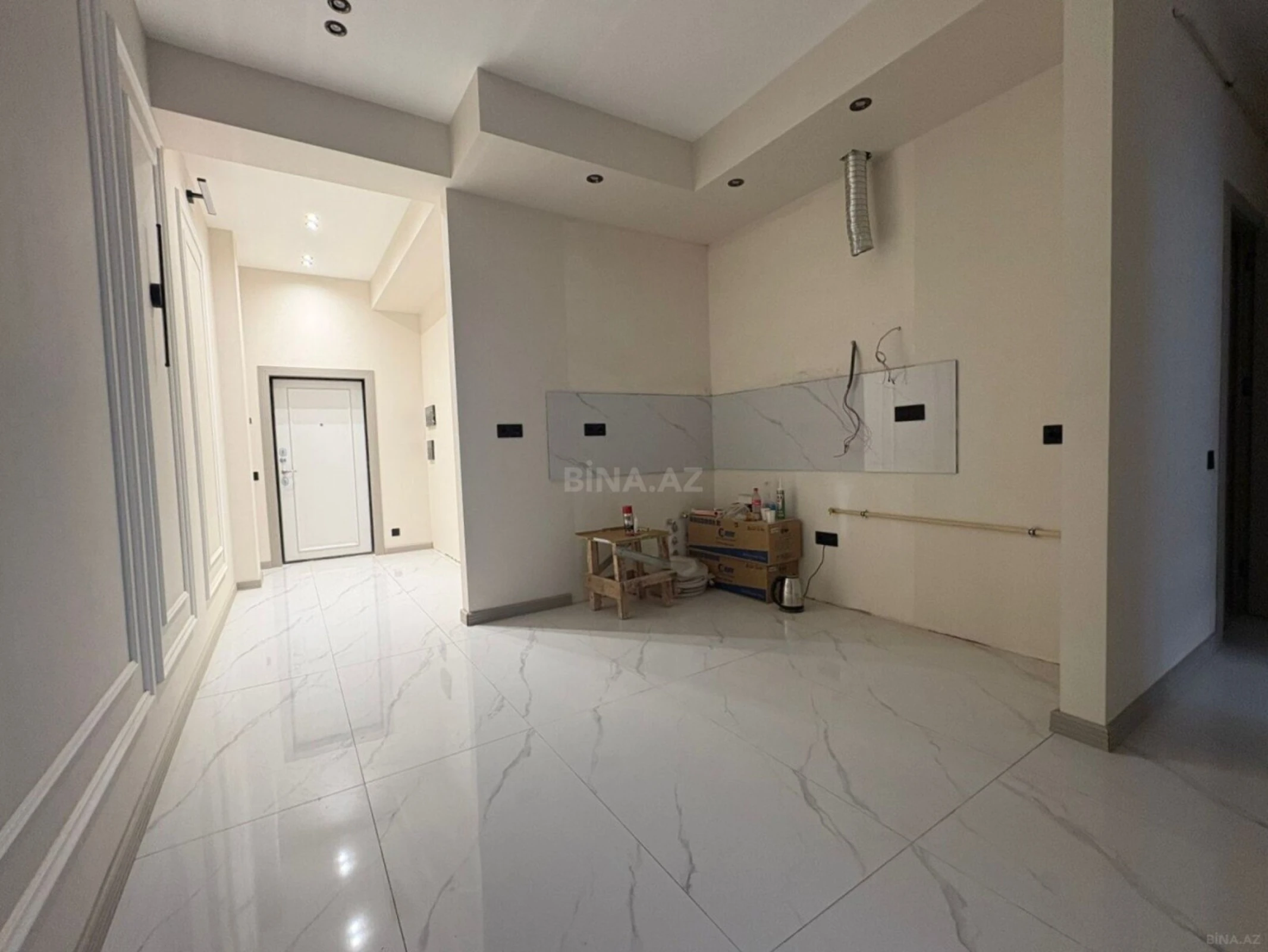 Satılır 2 otaqlı mənzil 70 m²