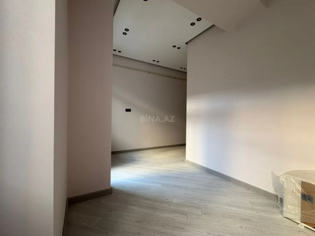 Satılır 2 otaqlı mənzil 70 m²