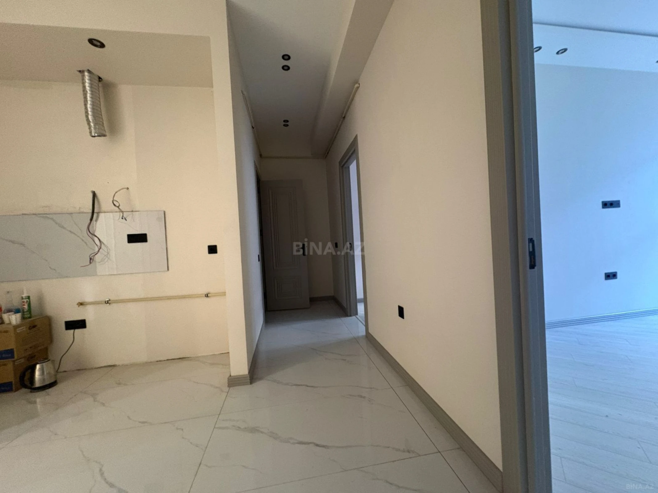 Satılır 2 otaqlı mənzil 70 m²