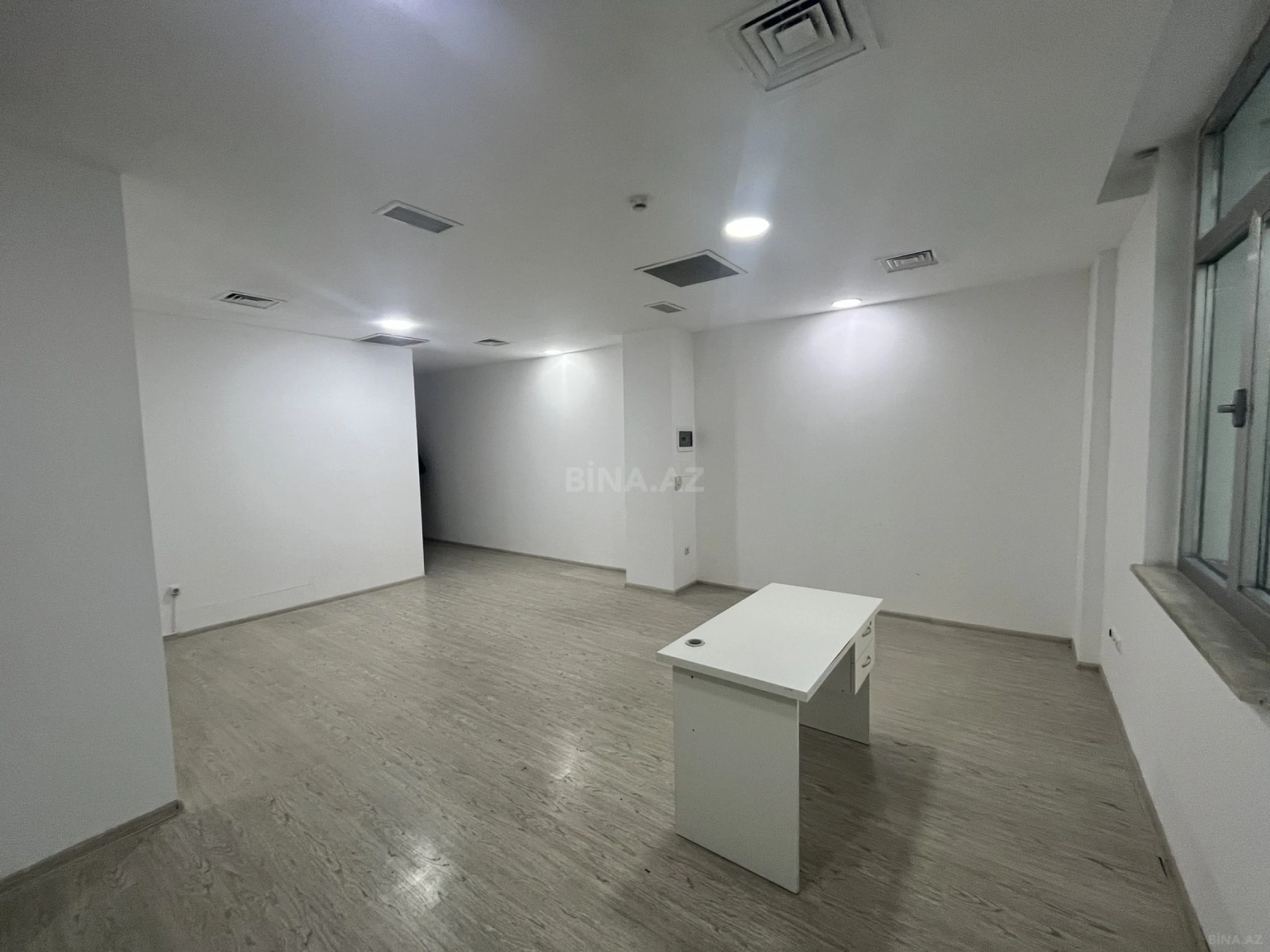 Kirayə verilir 1 otaqlı ofis 40 m²
