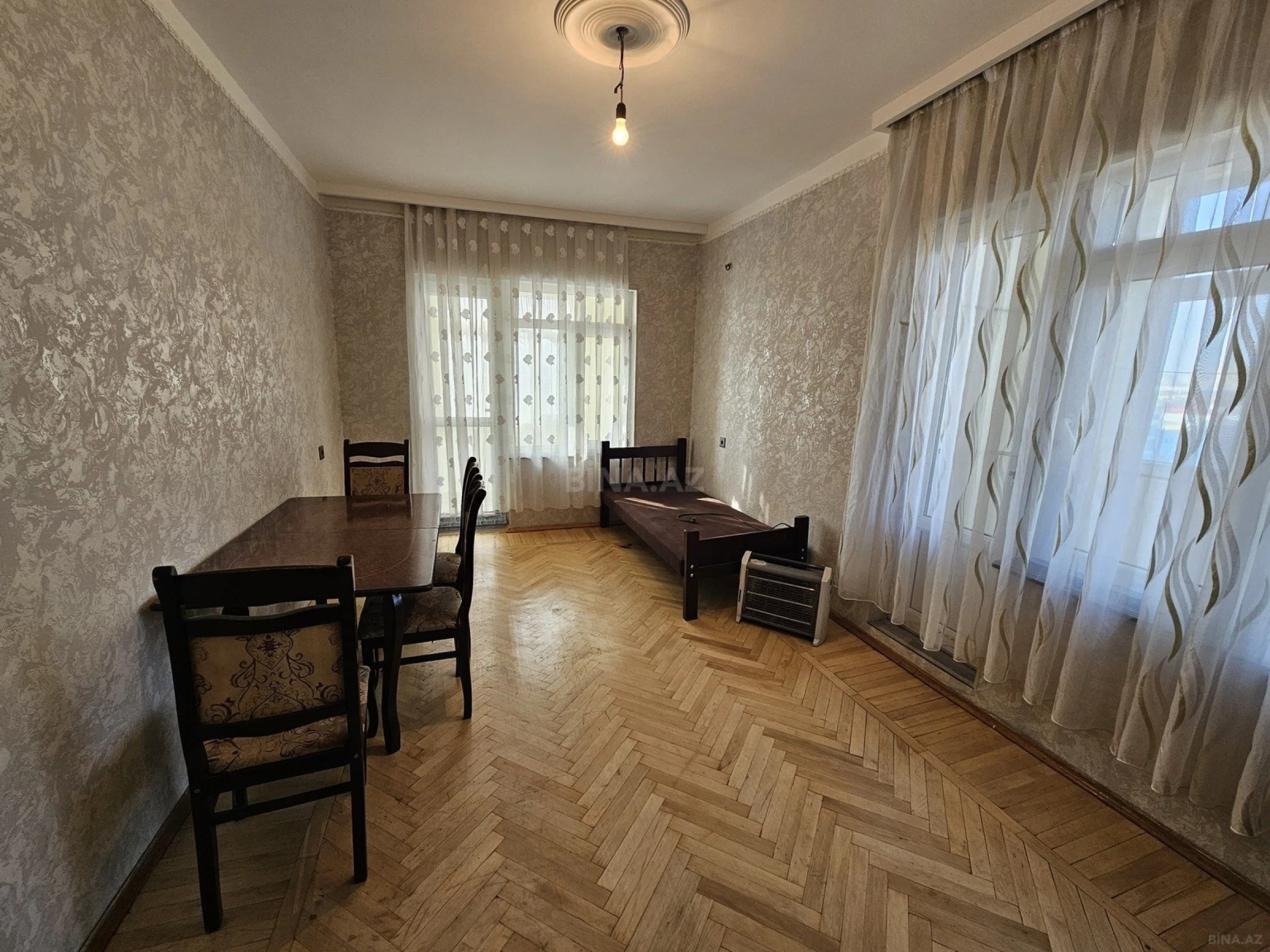 Kirayə verilir 2 otaqlı mənzil 80 m²