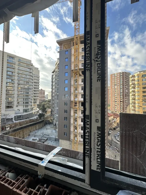 Satılır 3 otaqlı mənzil 130.5 m²