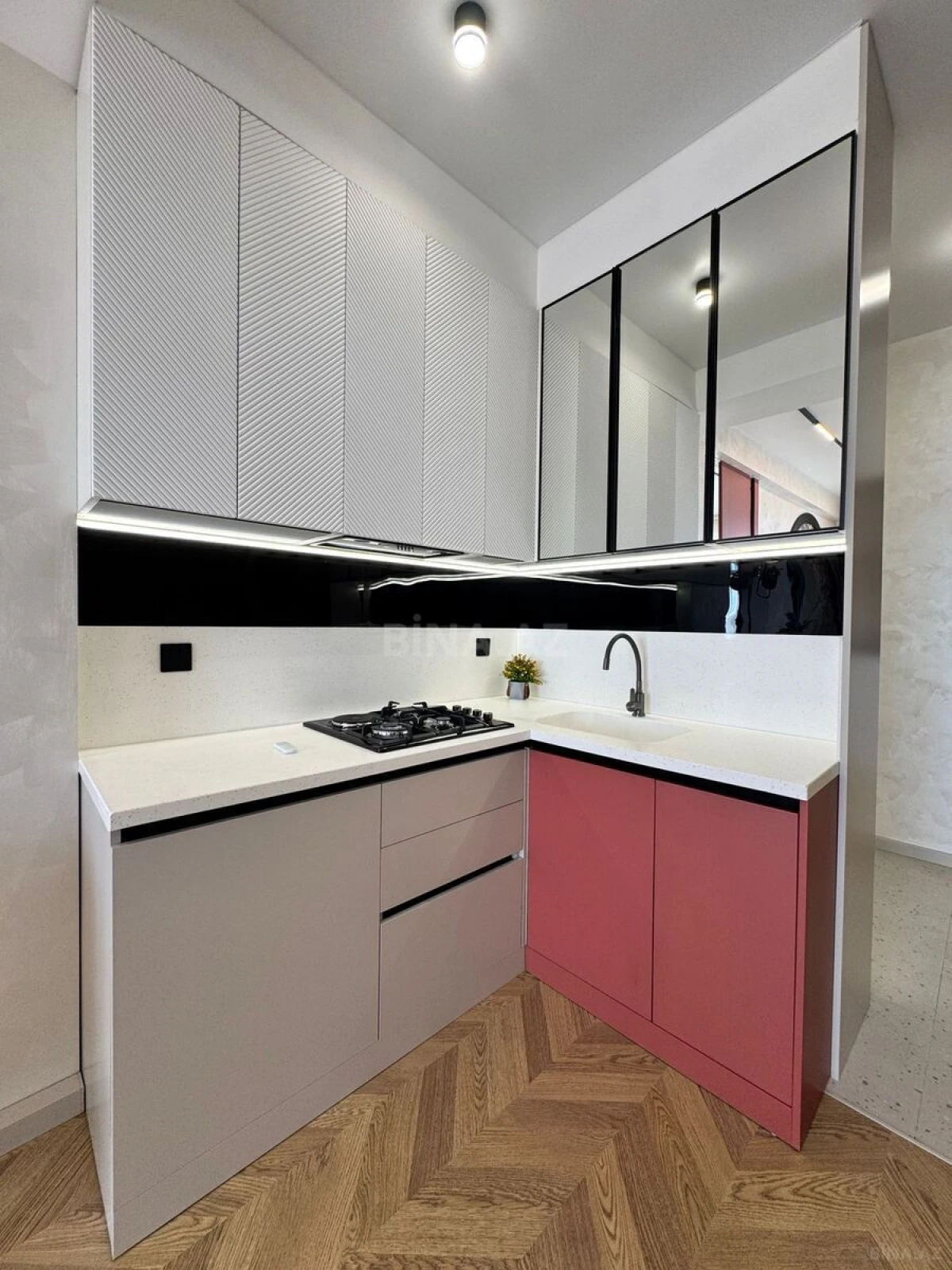 Satılır 3 otaqlı mənzil 70 m²