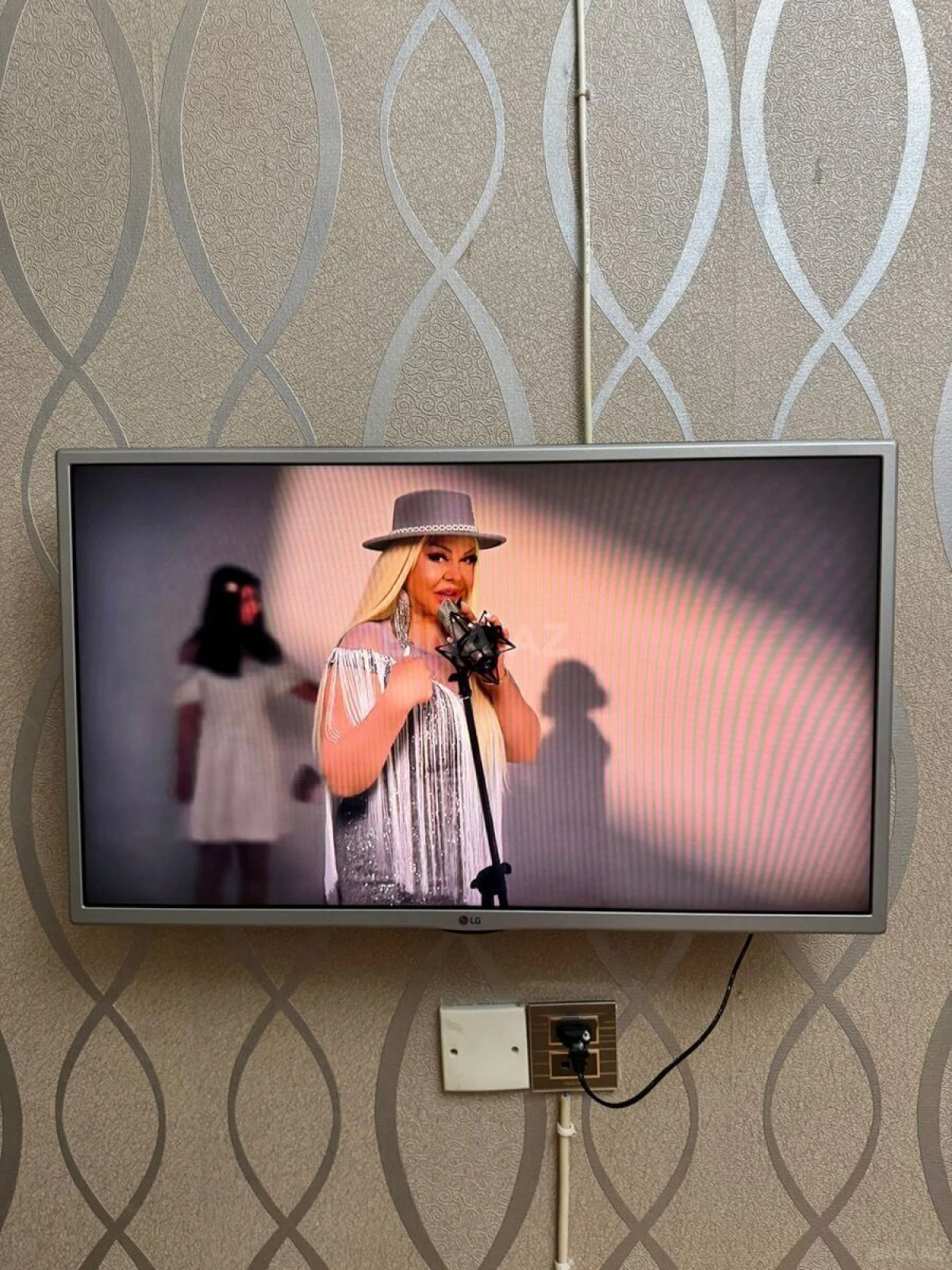 Kirayə verilir 2 otaqlı mənzil 50 m²