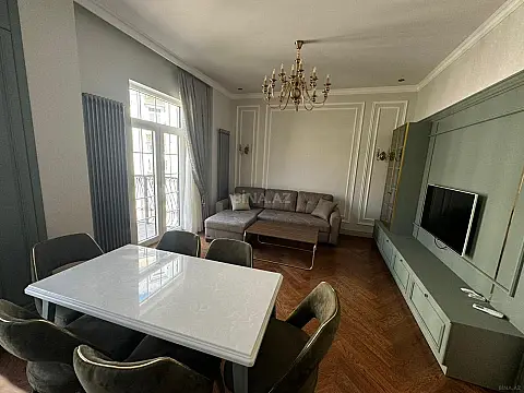 Kirayə verilir 2 otaqlı mənzil 60 m²