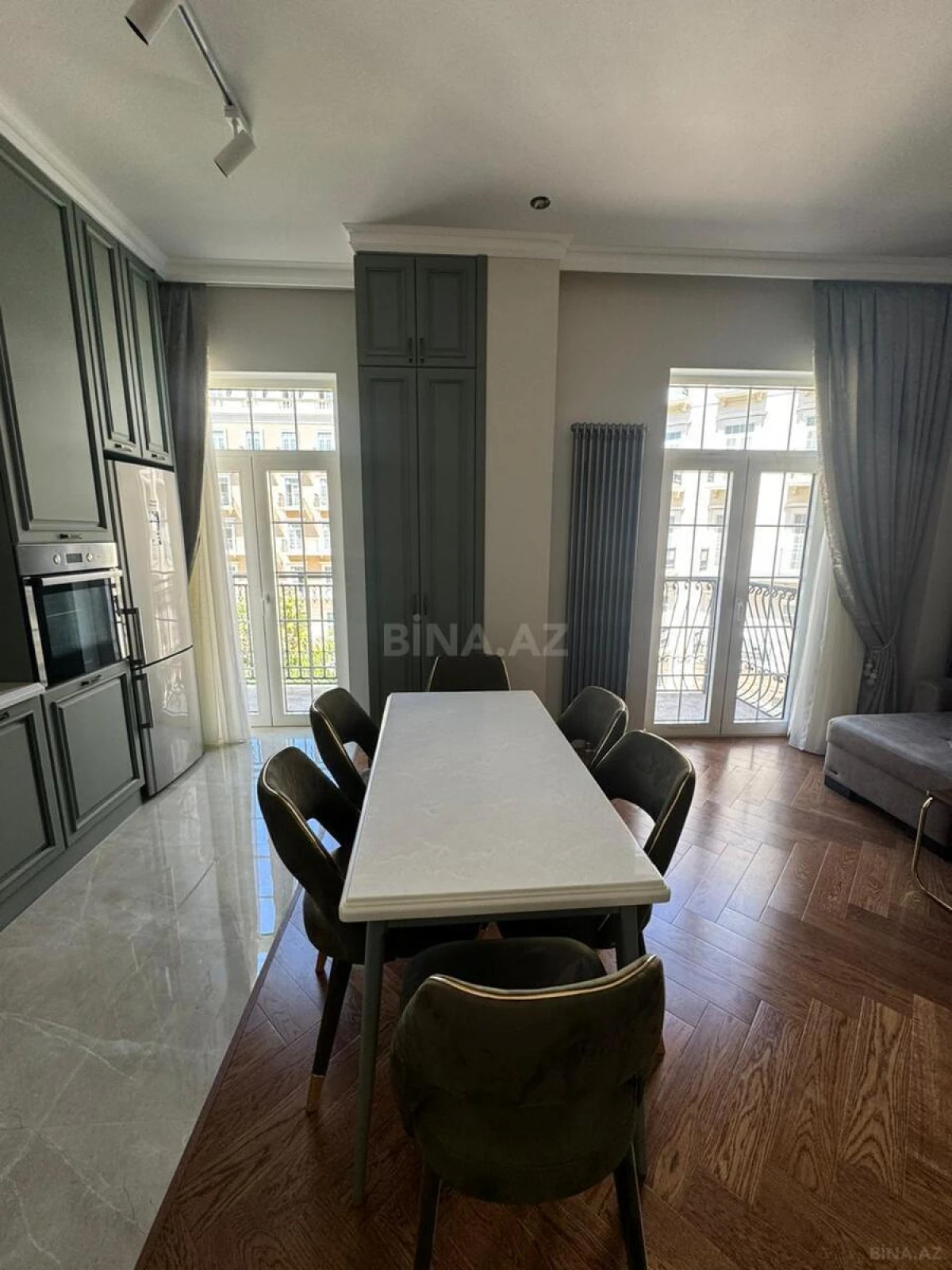 Kirayə verilir 2 otaqlı mənzil 60 m²