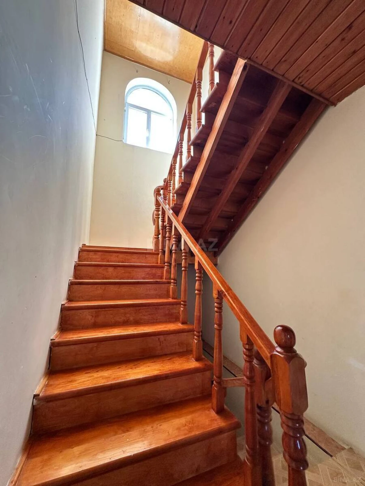 Satılır 5 otaqlı həyət evi 151.7 m²