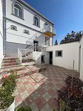Satılır 5 otaqlı həyət evi 151.7 m² — Bakı, Badamdar 5 otaq 151.70 m²