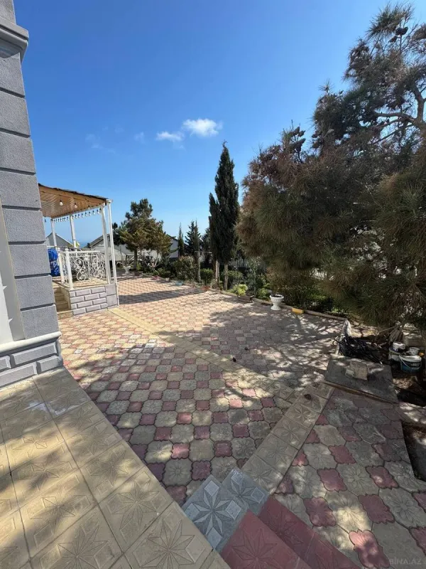 Satılır 5 otaqlı həyət evi 151.7 m²