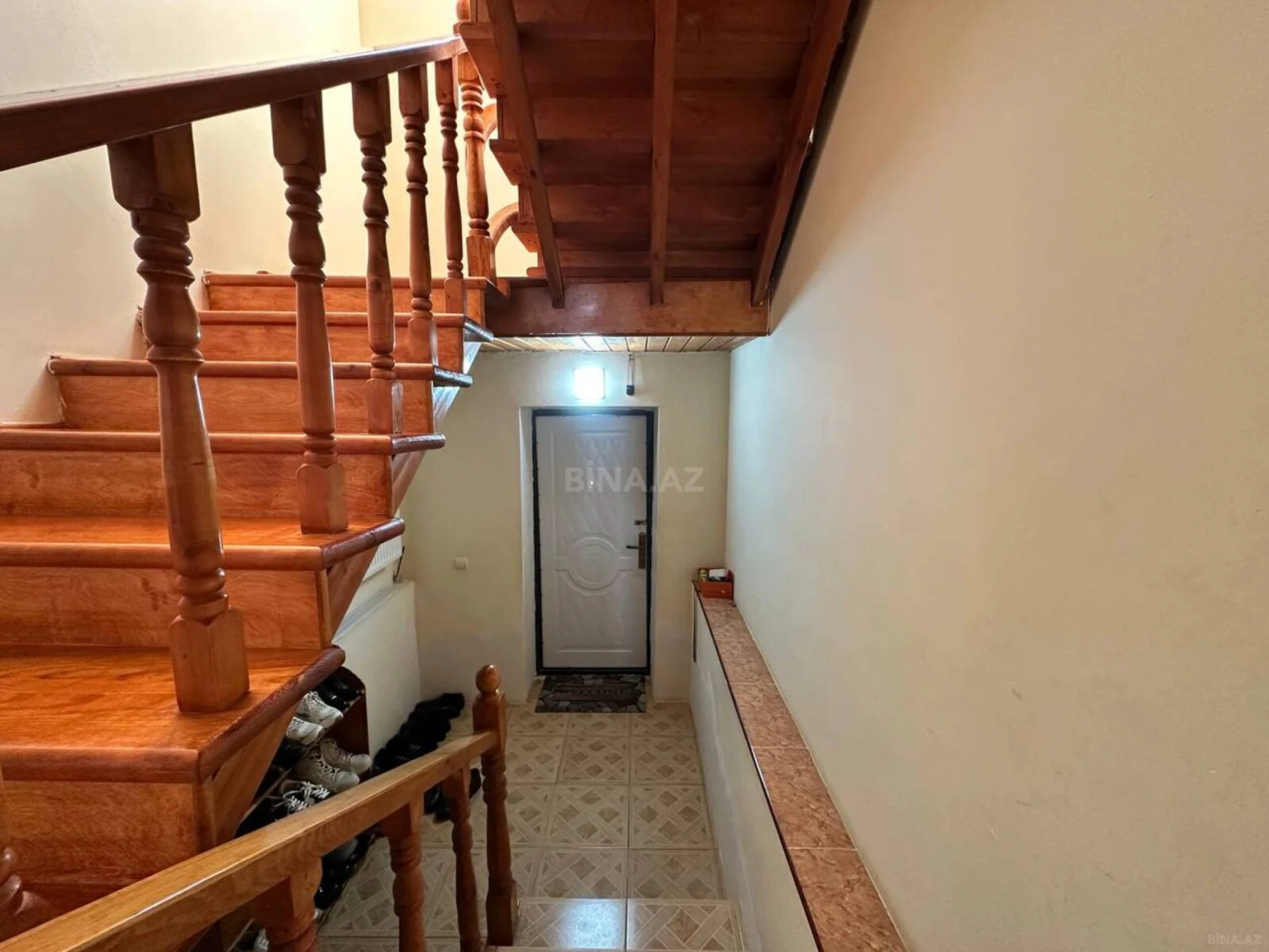 Satılır 5 otaqlı həyət evi 151.7 m²