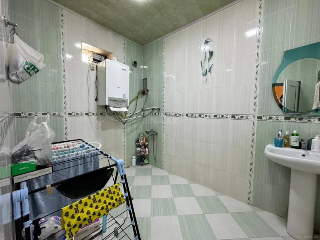 Satılır 5 otaqlı həyət evi 151.7 m²