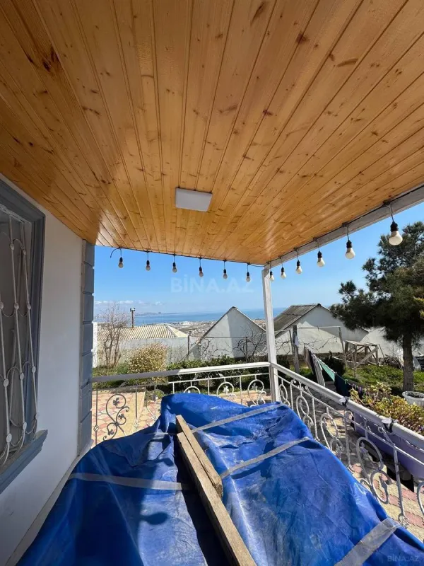 Satılır 5 otaqlı həyət evi 151.7 m²